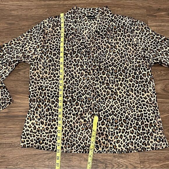 Frederick’s Of Hollywood Long Sleeve Leopard Print Button Down Pajama Top Tan S - Picture 7 of 9